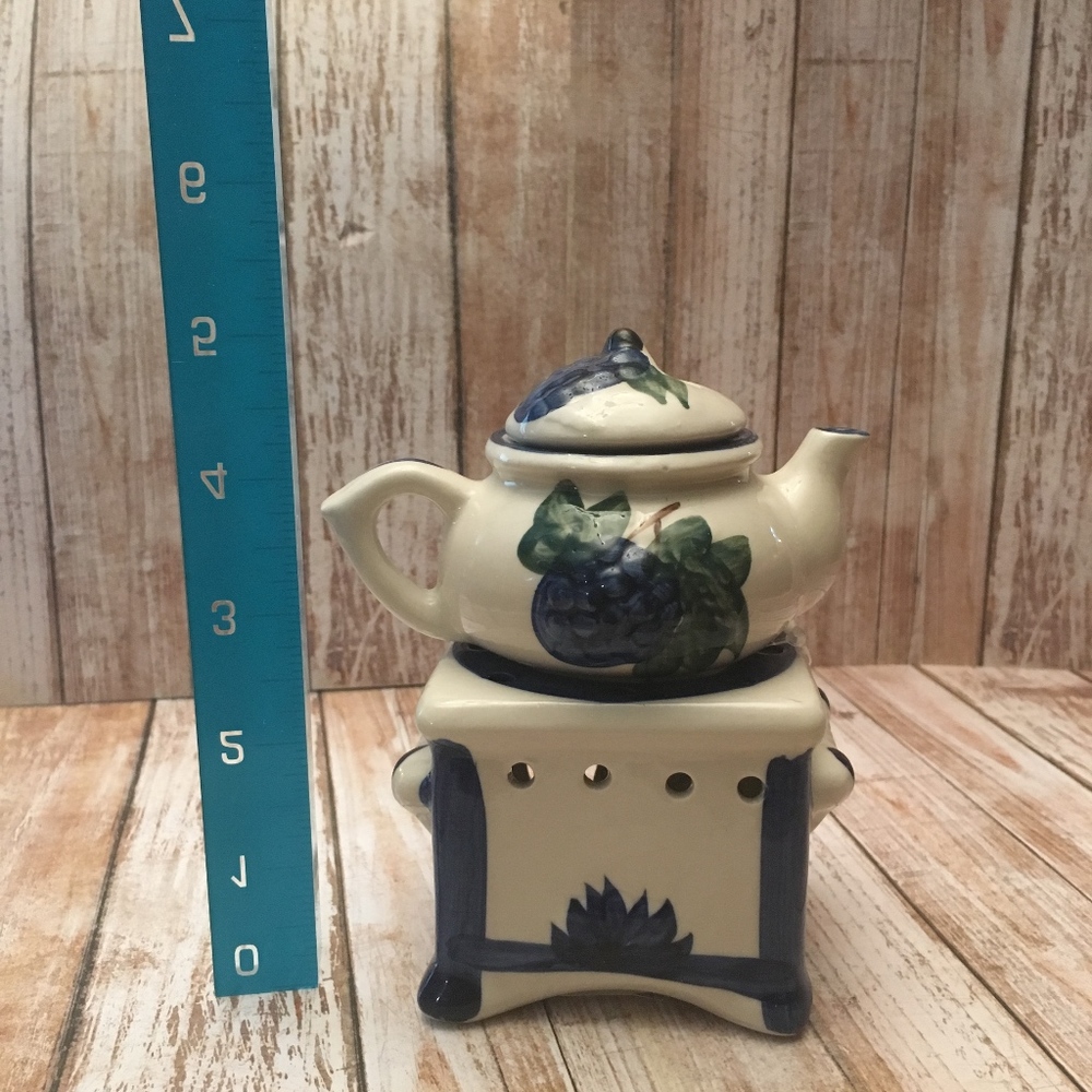 Teapot Essential Oils Tealight Warmer - Picture 4 of 9